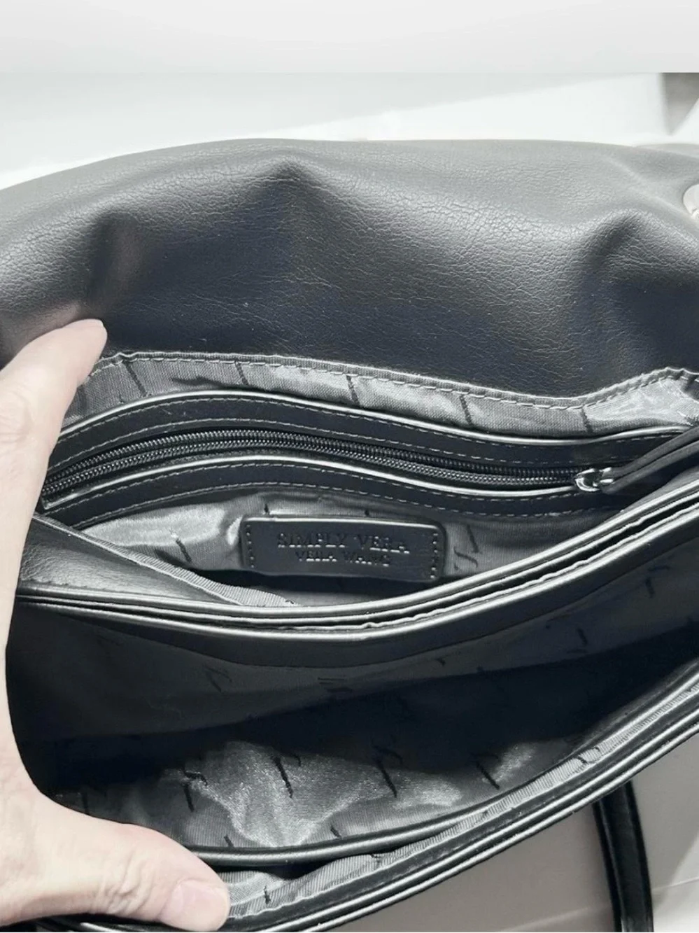 Simply Vera Vera Wang Black Leather Shoulder Bag with Chain Strap Accents